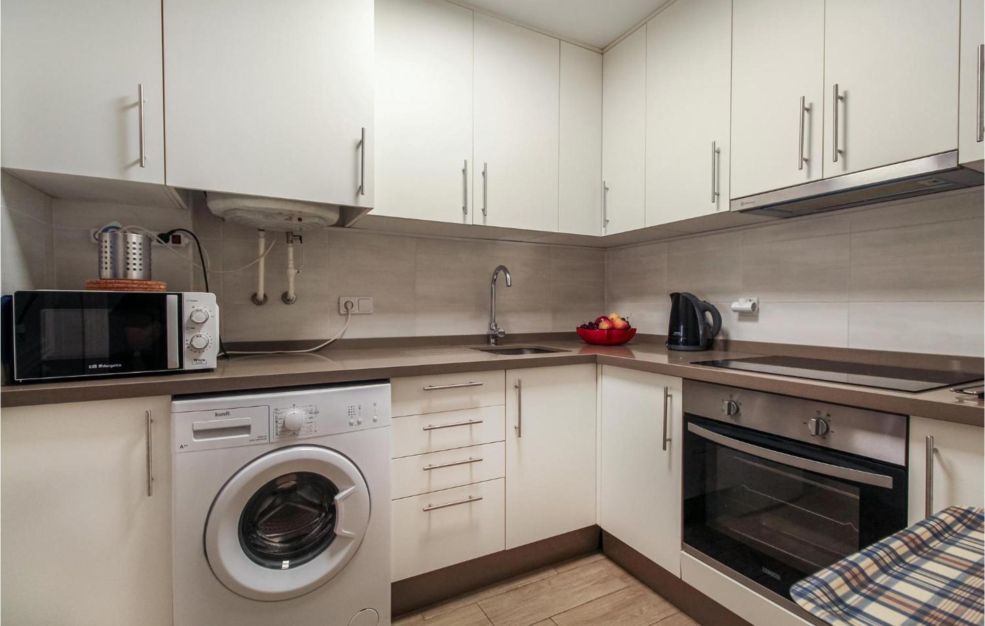 24, Blo 2,b-a Apartment Nerja